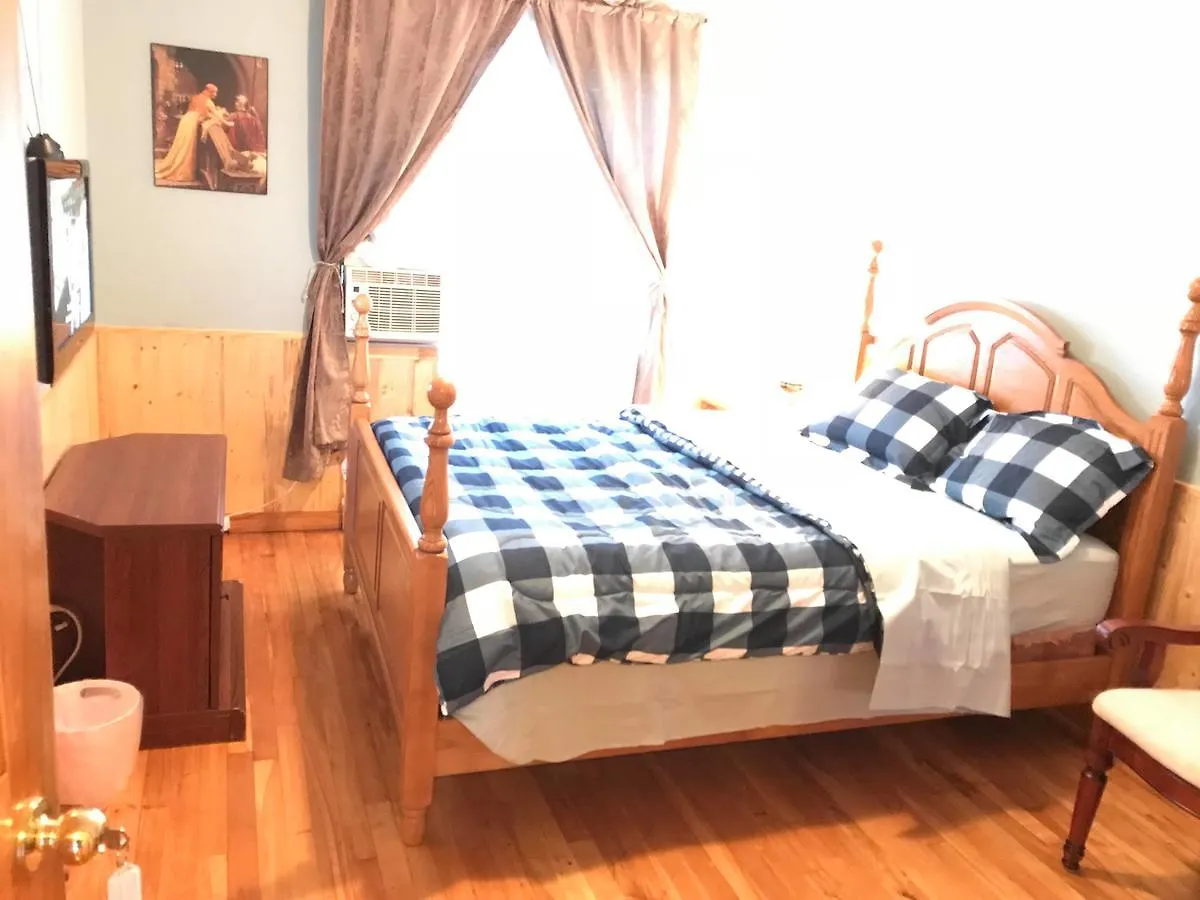 Hostel Mercier Montreal Canada