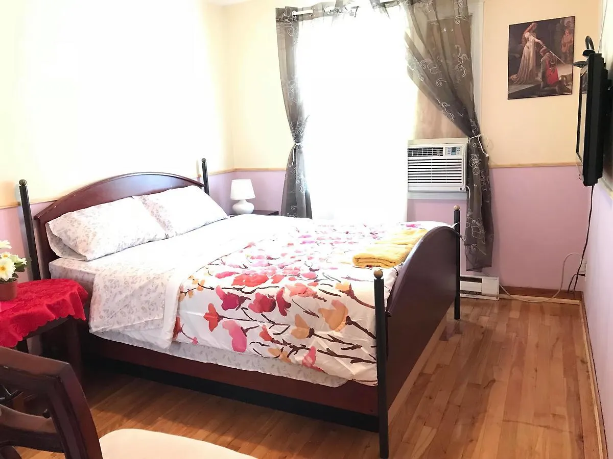 Hostel Mercier Montreal Canada